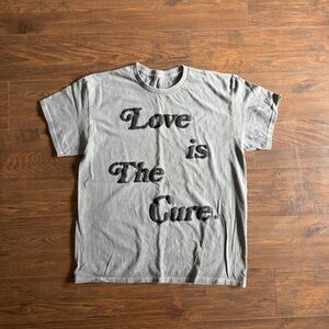 PacSun Gray Graphic T-Shirt